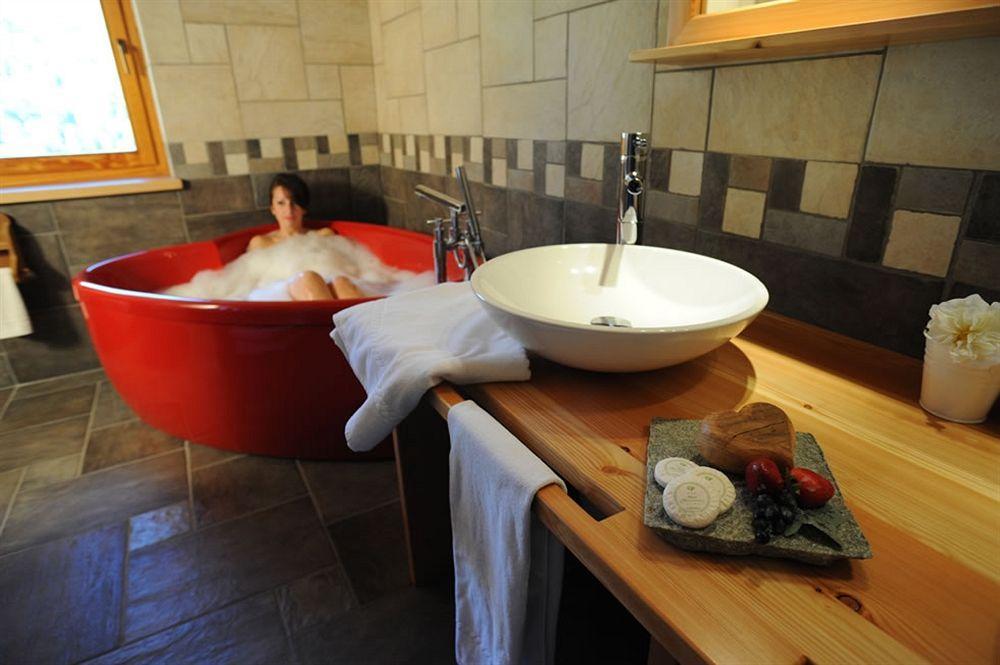 La Madonnina Del Gran Paradiso Wellness Hotel Cogne Dış mekan fotoğraf
